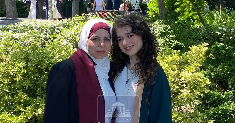 Ana bala birlikdə məzun oldu Foto