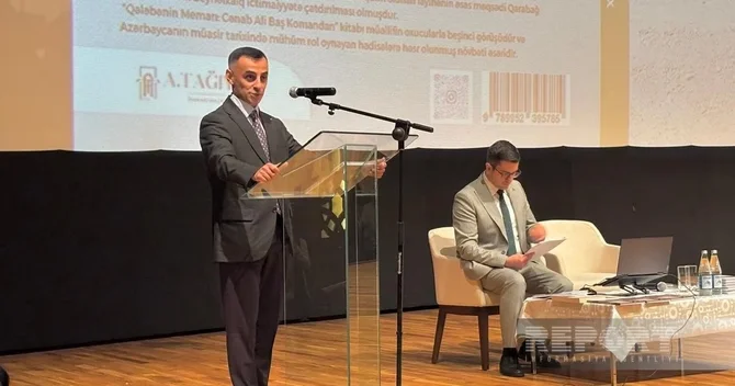 Qələbənin memarı: Cənab Ali Baş Komandan kitabının təqdimatı olub