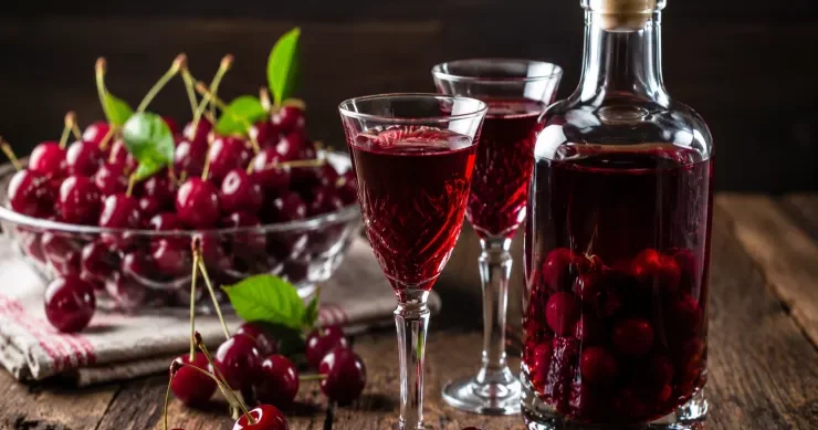 Məşhur Sərxoş albalı likörü necə hazırlanır? RESEPT