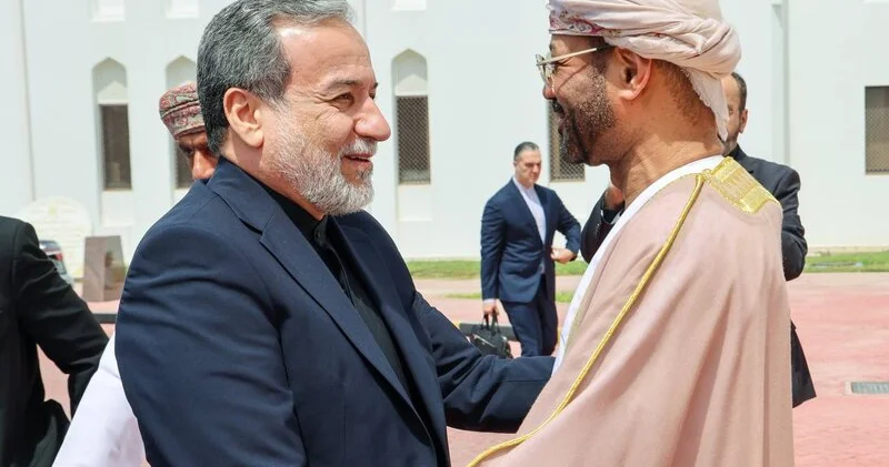 Abbas Əraqçi Omanda səfərdədir