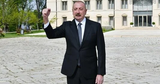 İlham Əliyev Şuşanın bu kəndində sakinlərlə görüşdü