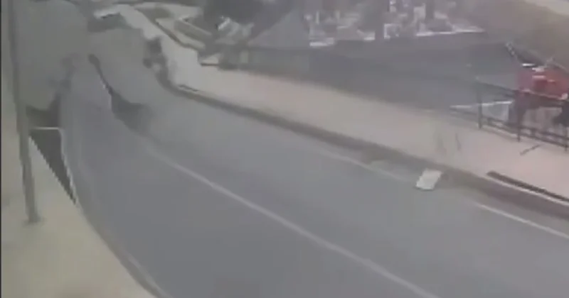 Türkiyədə yol belə çökdü ANBAAN VİDEO