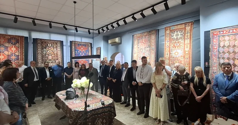 İrpendə “Azərbaycan xalçasının sehrliliyi” adlı sərgi açılıb