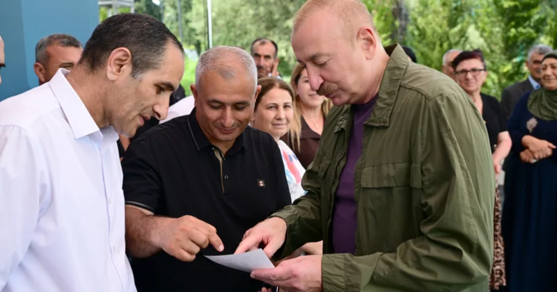 В аккаунтах Президента Ильхама Алиева в социальных медиа размещен видеоролик о встрече Президента Ильхама Алиева с жителями в селах Гузейхырман и Гюнейхырман Ходжавендского района