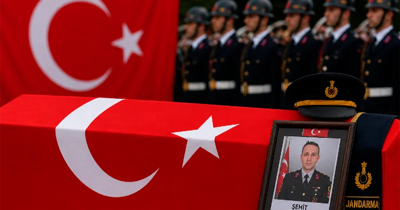 Türkiyədə kişi çağırışa gedən polisi güllələyib öldürdü Foto