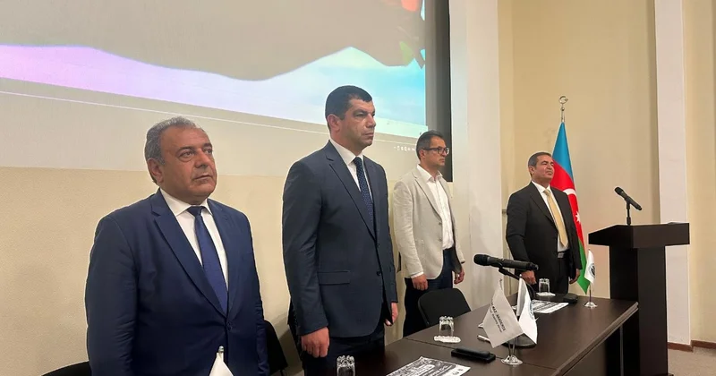 Cərrahlar Qusarda bir araya gəldi Canlı cərrahiyyə əməliyyatı göstərildi FOTO