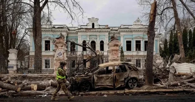 ВС России нанесли удар управляемыми авиабомбами по Сумам есть жертвы