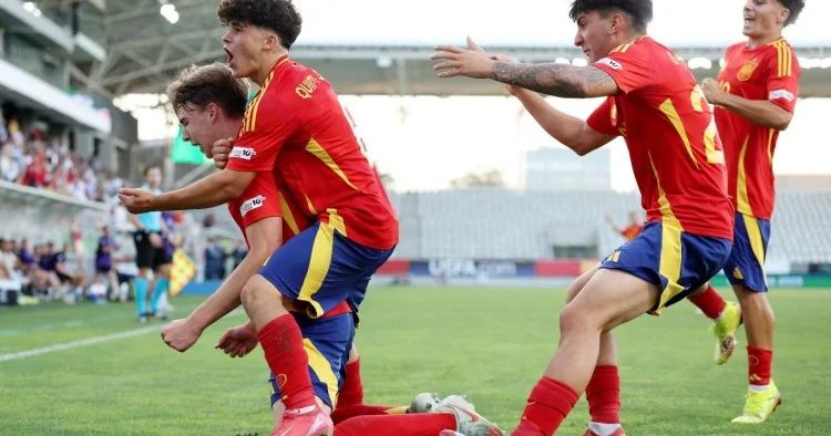 19 yaşadək futbolçular arasında Avropa çempionatının qalibi bəlli oldu tarixində 13 cü dəfə