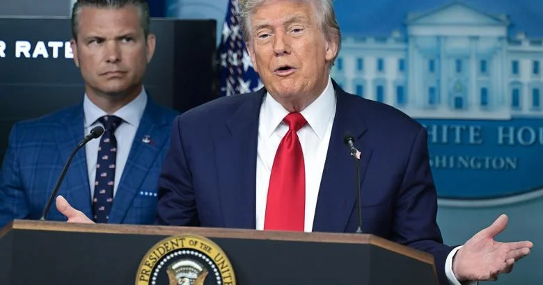 Трамп заявил о решимости усадить за стол переговоров Путина и Зеленского