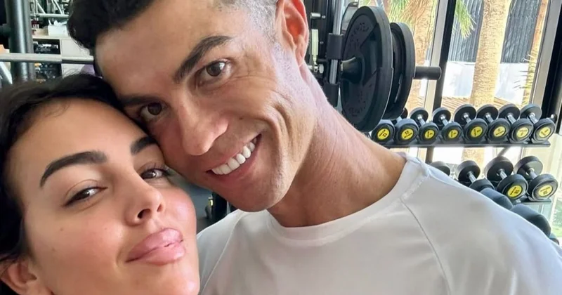 Kriştiano Ronaldo model Corcina Rodrigesə evlənmək təklifi verib FOTO