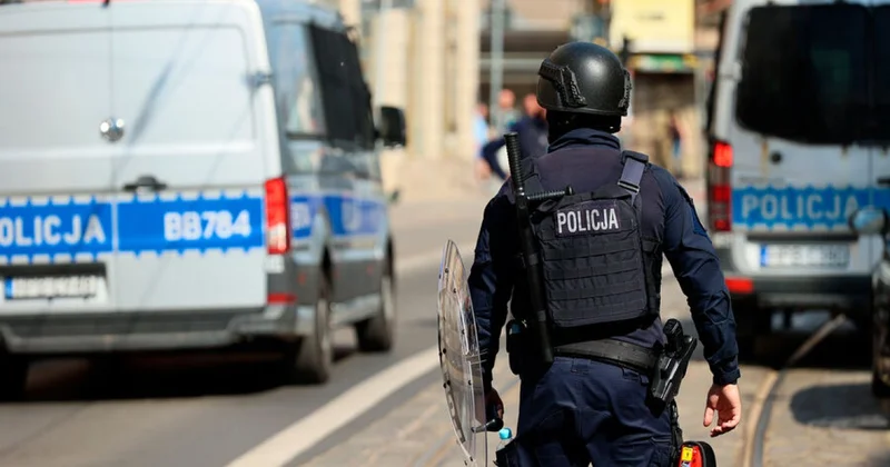 Polşa polisi qazax məmuru casusluğa görə saxladı
