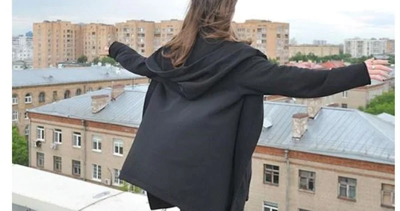 Bakıda qadın intihar etdi FOTO