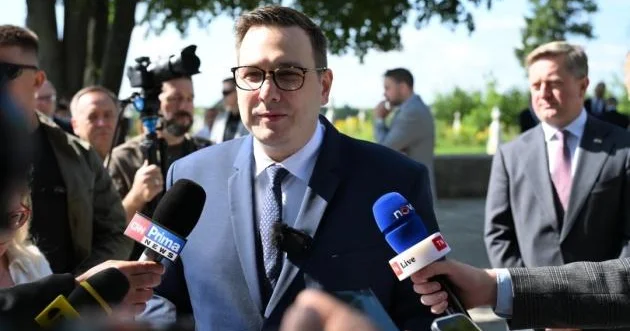 Çexiyanın xarici işlər naziri Ukraynaya səfər edib