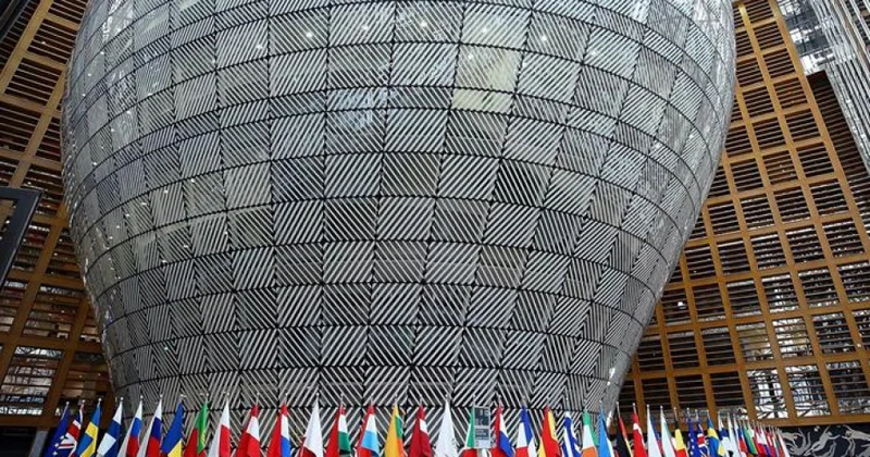Çexiyanın xarici işlər naziri: Avropa Ukrayna ilə bağlı sülh danışıqlarında iştirak edəcək
