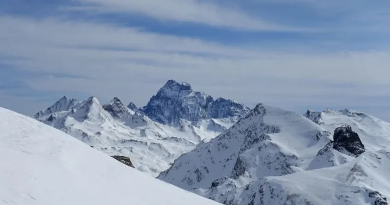 Axtarılan italiyalı alpinistin meyitini süni intellekt TAPDI