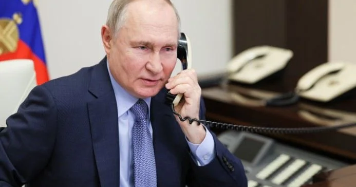 Putinlə Paşinyan arasında telefon danışığı: Vaşinqton görüşünü müzakirə etdilər