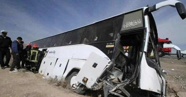 İranda məktəb avtobusu aşdı: ölü və yaralılar var