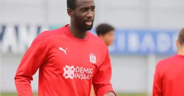 Sivasspor un müdafiəçisi Sumqayıt la anlaşdı