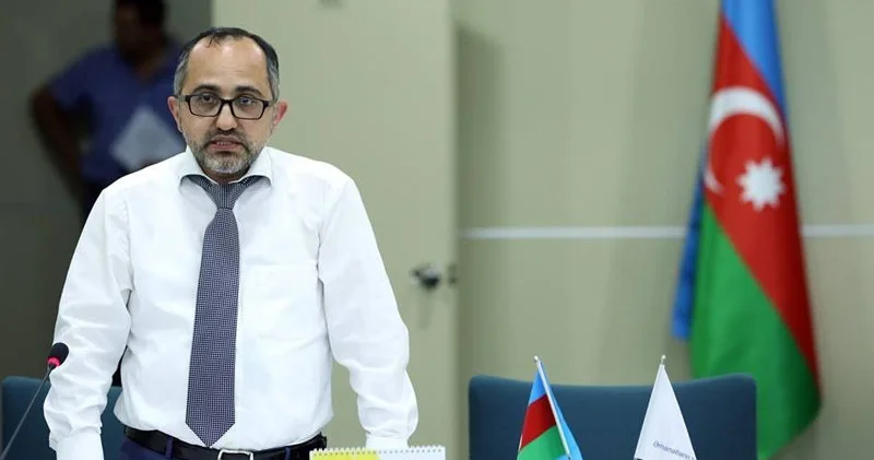“Azərbaycanda heç bir təşkilat faizsiz borc vermir” Əkrəm Həsənov
