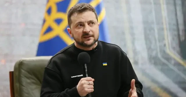 Zelenski Tramp və Putinin masasında özünə yer axtarır