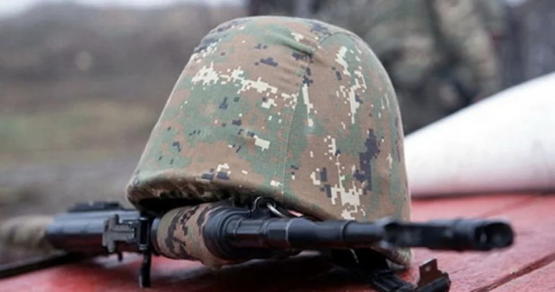 Ermənistanda hərbi qulluqçu qəflətən ölüb