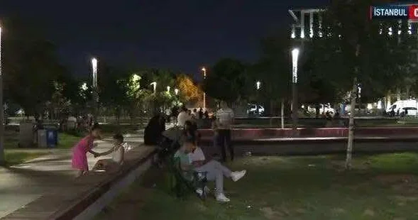 İstanbulda vətəndaşlar gecəni küçədə keçirib