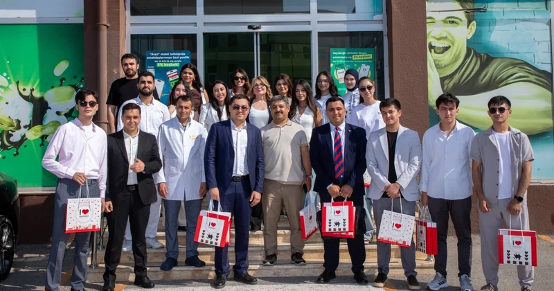Özbəkistanlı tələbələr “Ulduz” Şokolad Fabrikində olublar FOTOLAR