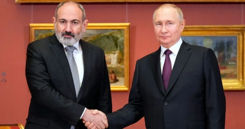 Putin Paşinyanla bunları müzakirə etdi YENİLƏNİB