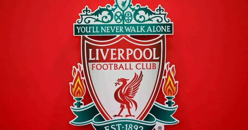 “Liverpul” müdafiəçi transfer edir