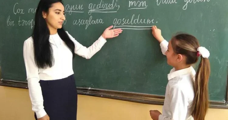Müəllim olmaq istəyənlərin NƏZƏRİNƏ Bu ixtisaslarda yerlər AZALDI