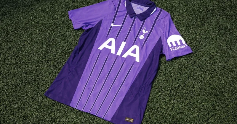 “Tottenhem”dən yeni forma 90 cı illərə dönüş FOTO