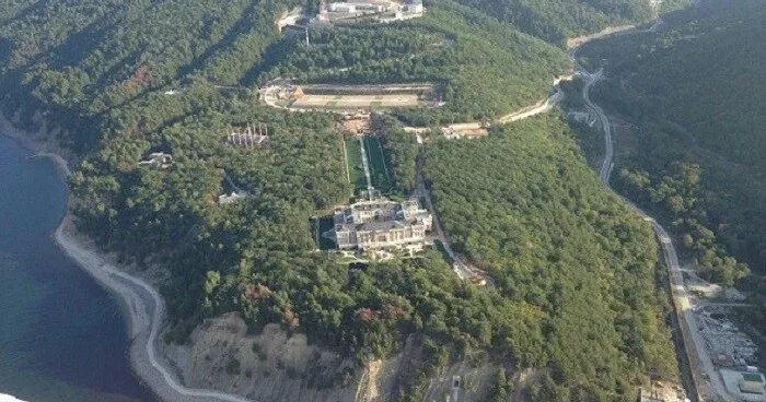 Ukrayna Putinin sarayını qoruyan HHM lərdən birini vurubmuş