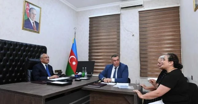 Rövşən Rzayev vətəndaş qəbulu keçirib