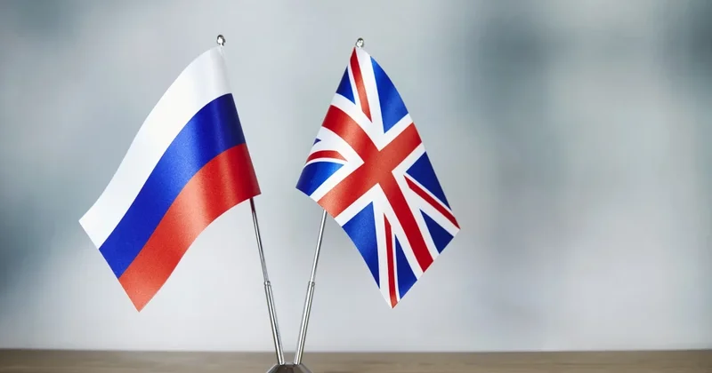 KİV: Britaniya Rusiya ilə yüksək səviyyədə hərbi əlaqələri bərpa etmək istəyir