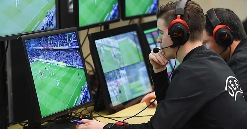 UEFA VAR müdaxilələrinin sayını azaltmaq istəyir