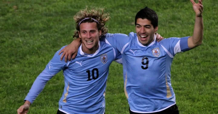 Forlan Suaresin qayıdışına yaşıl işıq yandırdı