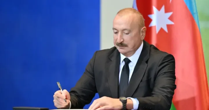 Prezident 4 səfiri geri çağırdı, 2 yeni təyinat etdi