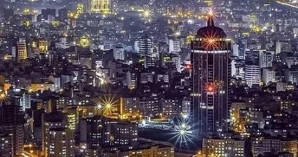 Hazırda Təbriz səmasında qeyri adi işıq görülür Video