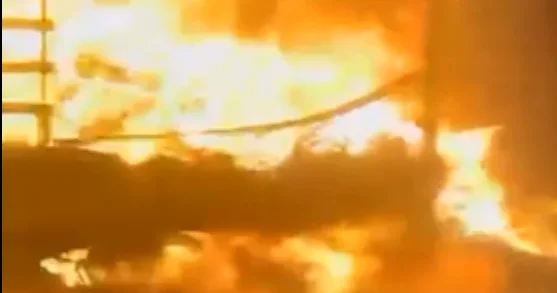 Sədərək Binə yolunda lampa daşıyan yük maşını kül oldu