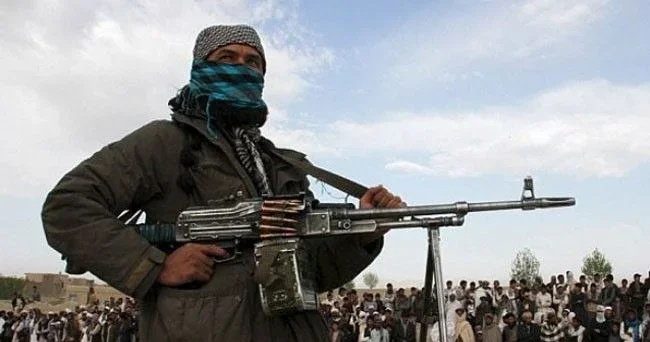 Əfqanıstanda gərginlik pik həddə: Talibanla atışma...