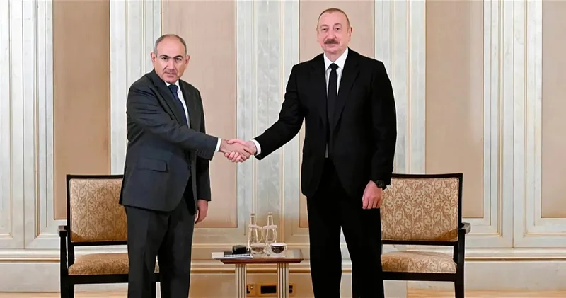 Арег Кочинян: Прямой диалог Алиева и Пашиняна стал показательным сигналом нормализации
