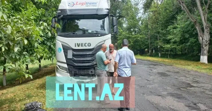 Türkiyədən gələn TIR Zaqatalada Chevrolet i vurub aşırdı: yaralılar var