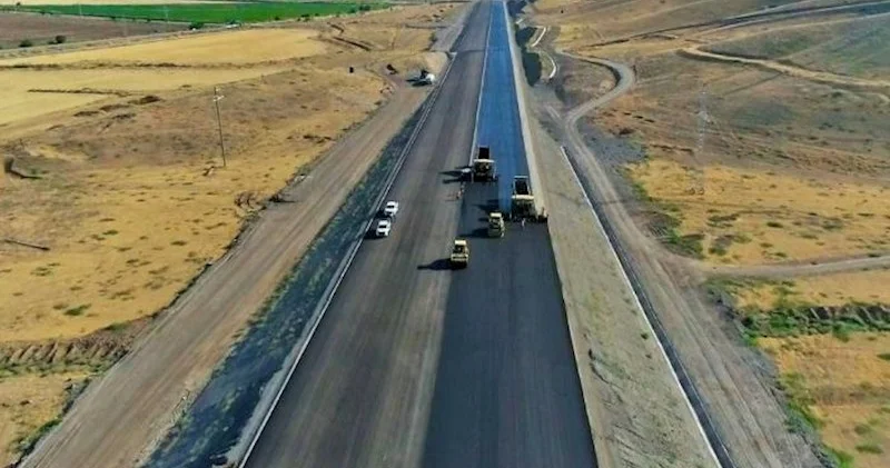 Prezident: Horadiz Ağbənd avtomobil yolu demək olar hazırdır