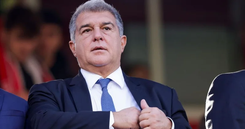 Laporta Xavi ilə bağlı qərarını dəyişdi