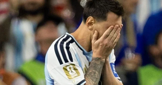 Messi atasının ölümünə görə futboldan uzaq qalacaq
