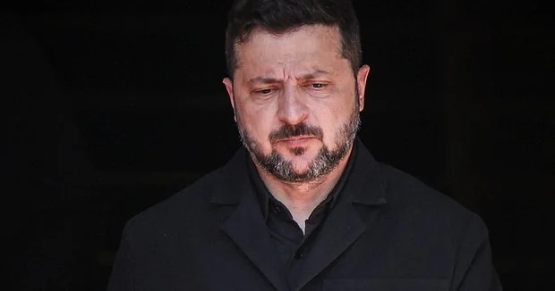 Zelenskinin varisi kim olacaq? Politoloqdan SENSASİON İDDİA