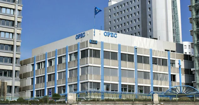 OPEC+ avqustda plandan gündəlik 321 min barel az neft hasil edib