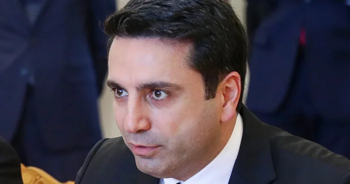 Simonyan: “Azərbaycanlılar və ermənilər ticarət aparacaqlar”