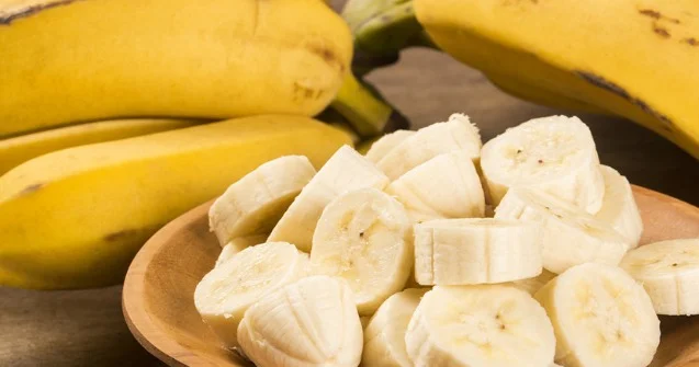 Banan yemək kefimizi açırmış
