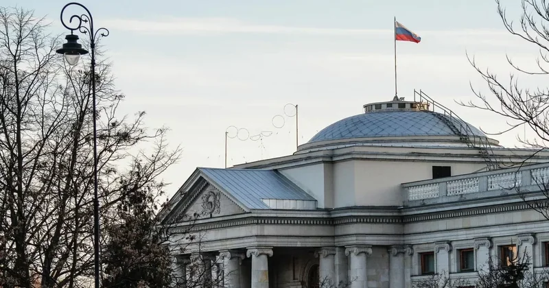 Польша не планирует закрывать посольство РФ в Варшаве